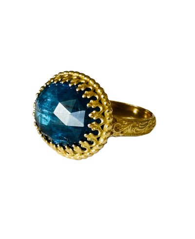 Teal Kyanite 18K Gold Cocktail Ring